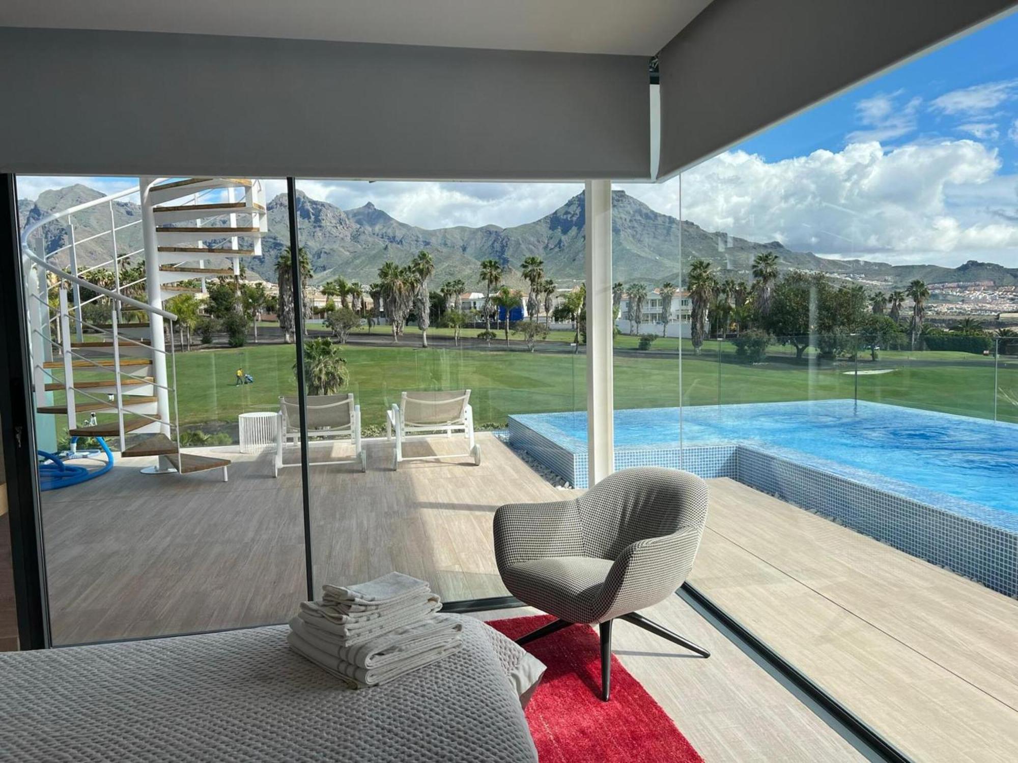 Luxury Villa Rebeka - Heated Pool And Jacuzzi Costa Adeje  Exterior photo